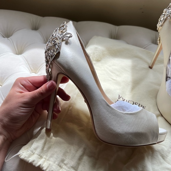 Badgley Mischka heels Brand new - Picture 2 of 4